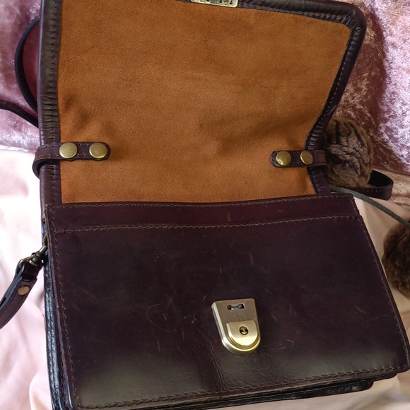Patricia Nash Leather/Fur Crossbody - Picture 6 of 11